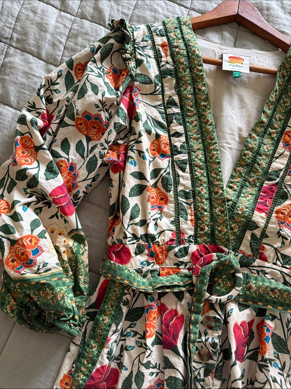 Farm Rio Garden Tapestry Floral Plunge Romper Medium Belted Boho - Picture 8 of 9